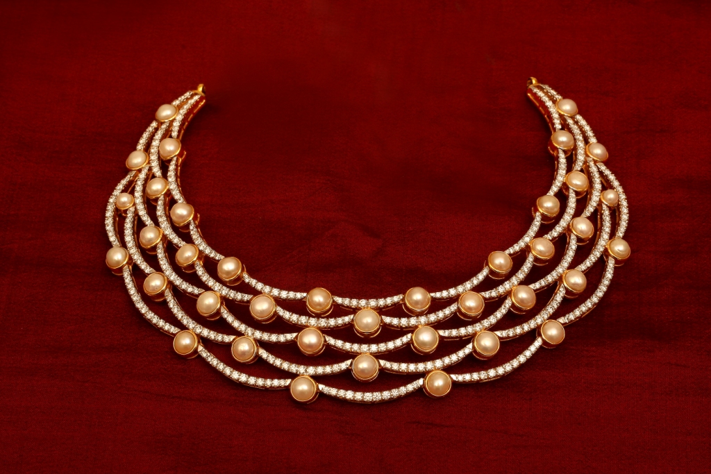 Buy Signature Collections of Diamond Necklaces from Karaikudi Diamond Jewellers Chennai.